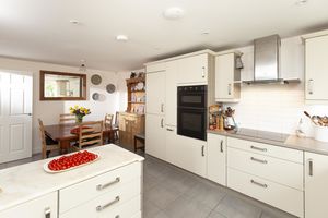 Kitchen/Diner- click for photo gallery